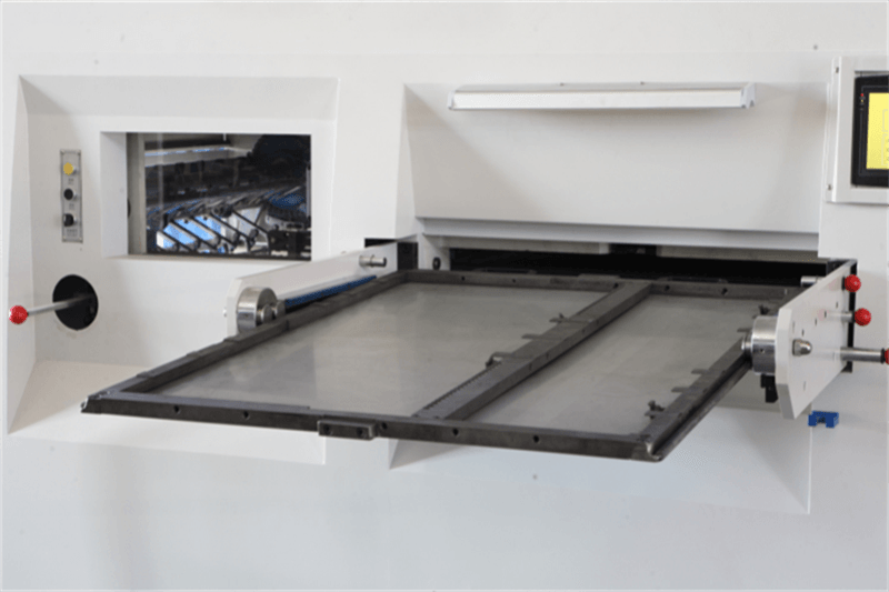 Semi-automatic Die Cutting Machine