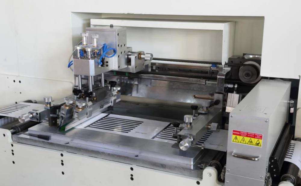Label Finishing Machine