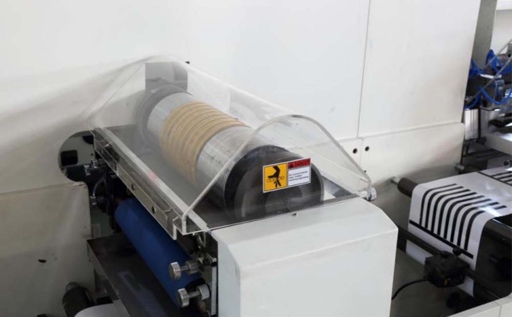 Label Finishing Machine