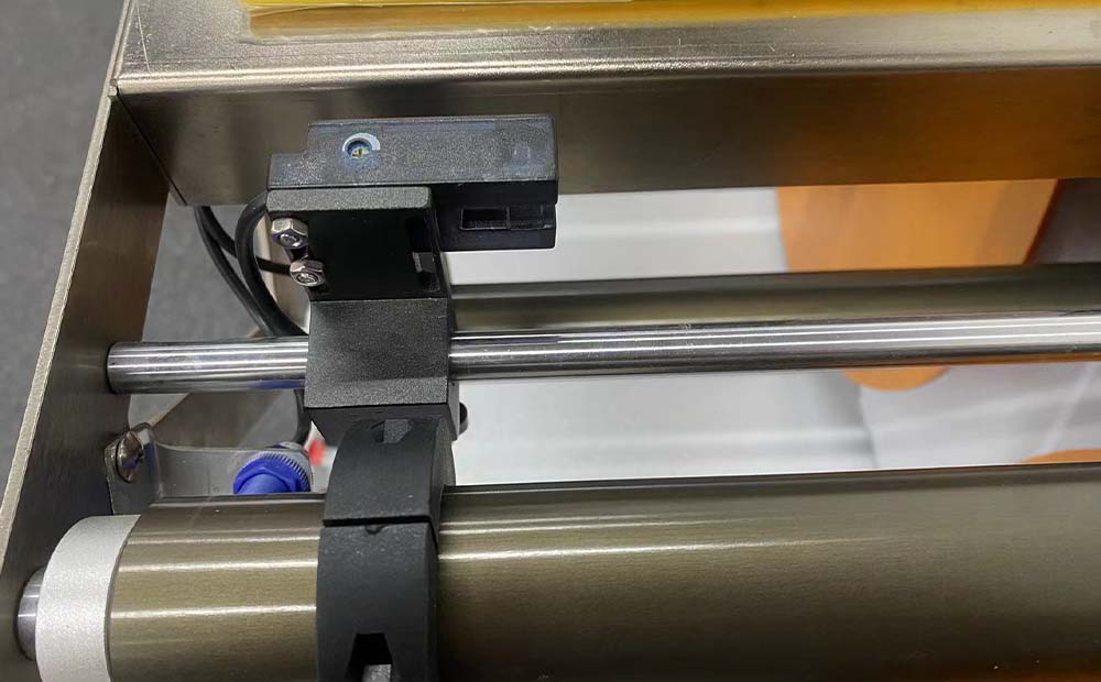 GW-FJ-450EF Horizontal Rewinding Machine