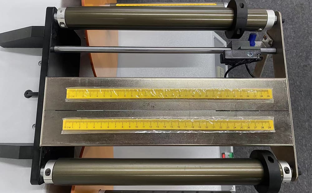 GW-FJ-450EF Horizontal Rewinding Machine